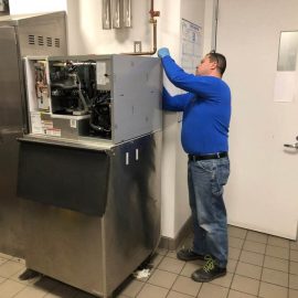 Time to Replace Your Commercial Ice Machine - Vasi Refrigeration