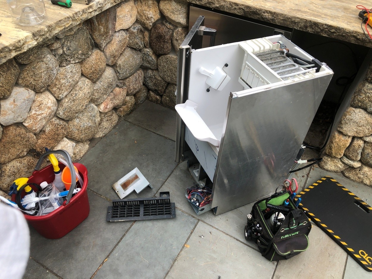 Proper Ice Machine Cleaning and Maintenance